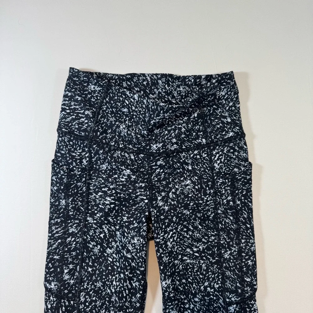 Athleta Ultimate Stash 7/8 Leggings XS‎ Black Storm Texture High Rise - Picture 3 of 7